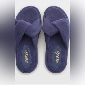 AERIE NWOT Women's blue Crisscross Slide Slippers 6
